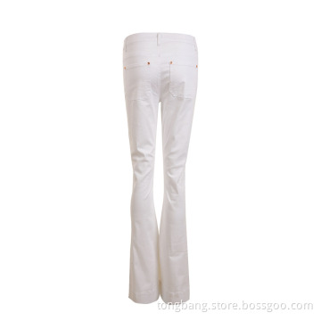 Pantaloni lunghi bianchi della signora